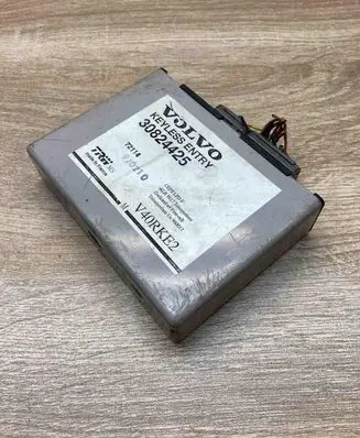 Volvo S40, V40 Door central lock control unit/module 30824425 72114 WithPlug