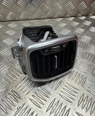 KIA Sportage Dashboard side air vent grill/cover trim 97490F1BB0 05613750