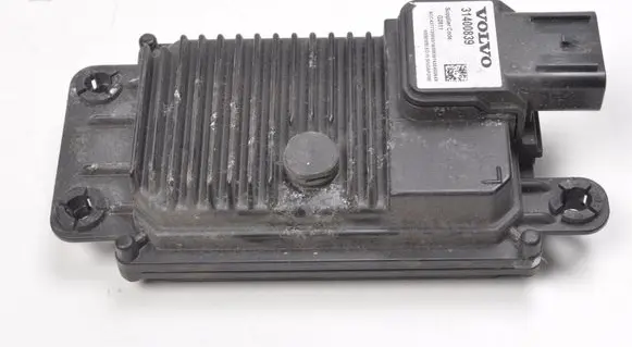 Volvo V70 ACC Distronic radar sensor grill/trim 31400839