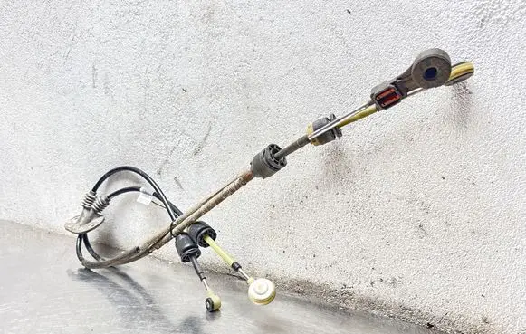 Ford Focus Gear shift cable linkage BV6R7E395GB