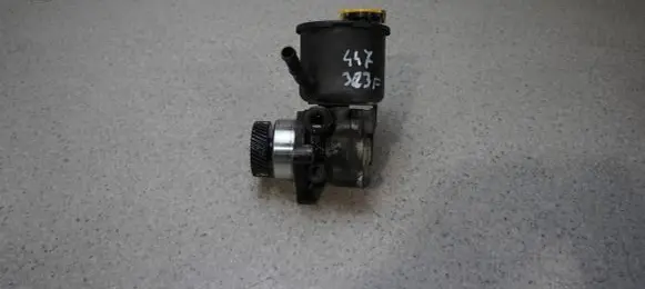 Mazda 323 F Power steering pump BJ3A3265XC 95188064