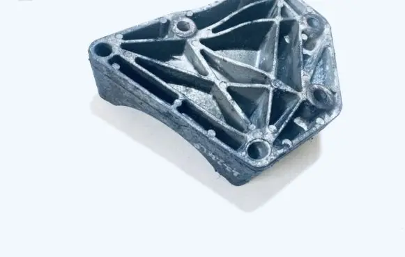 Opel Zafira A Engine mounting bracket 90581524