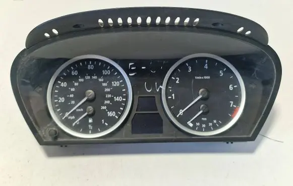 BMW 5 E60 E61 Speedometer (instrument cluster) 62119135250 110080213 213709000668