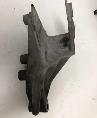 Opel Antara Engine mounting bracket