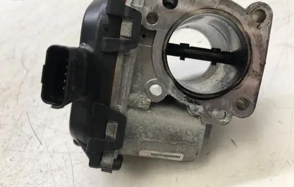 Peugeot 2008 I Throttle valve 9807238580