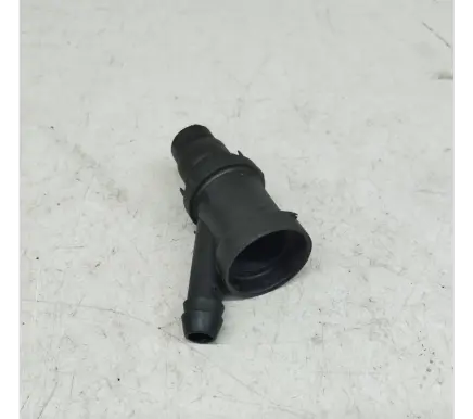 Mercedes-Benz 380 560SEC C126 Fuel Injector clamp holder 1170700455 A1170700455 M117