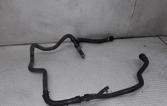 Ford Mondeo MK IV Engine coolant pipe/hose
