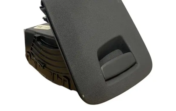 BMW 5 G30 G31 Glove box 9378558 83202001