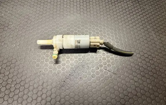 Opel Insignia A Windscreen/windshield washer pump 13250289 315569426