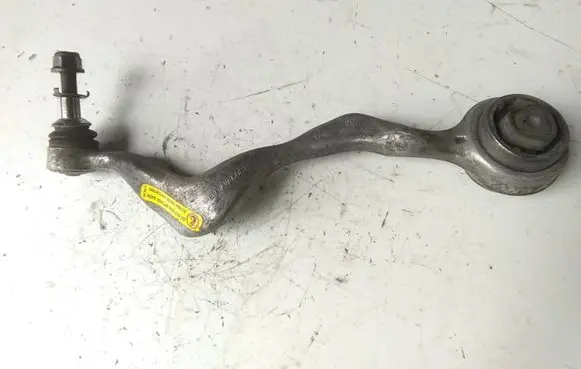 BMW 1 E81 E87 Front lower control arm/wishbone 6765305