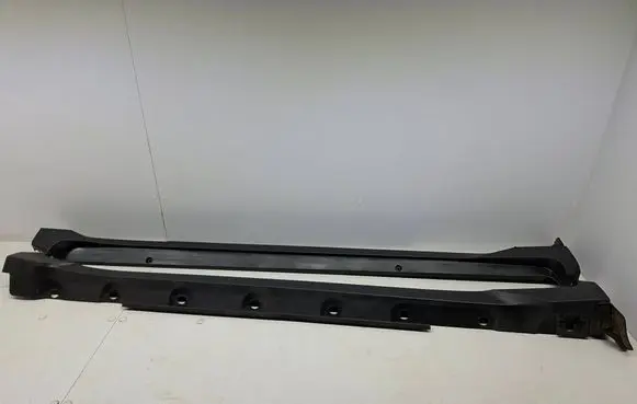 Toyota C-HR I Sill