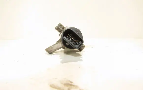 Opel Insignia A Fuel main line pipe 0445214221