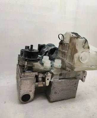 Tesla Model Y Air conditioning (A/C) compressor (pump) 154990200C