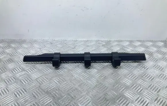 Skoda Karoq Tie down hook / loop 