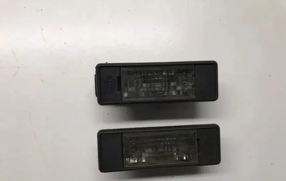 Peugeot 308 Number plate light