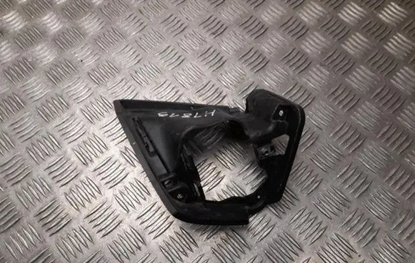 Headlight/headlamp mounting bracket