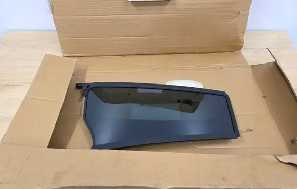 Mercedes-Benz GLB x247 Rear door window glass A2477304700