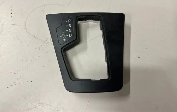 BMW X3 E83 Gear shifter surround trim plastic 7056025