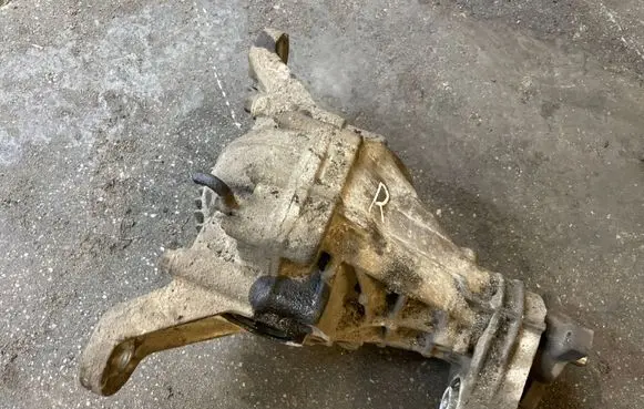 Mercedes-Benz R W251 Rear differential