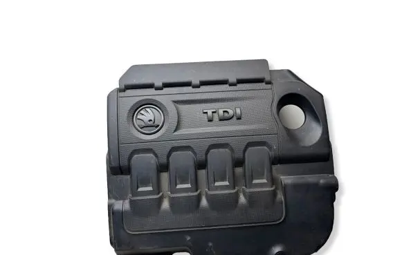 Skoda Octavia Mk3 (5E) Engine cover (trim) 04L103925N