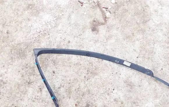 Volvo XC70 Other front door trim element 