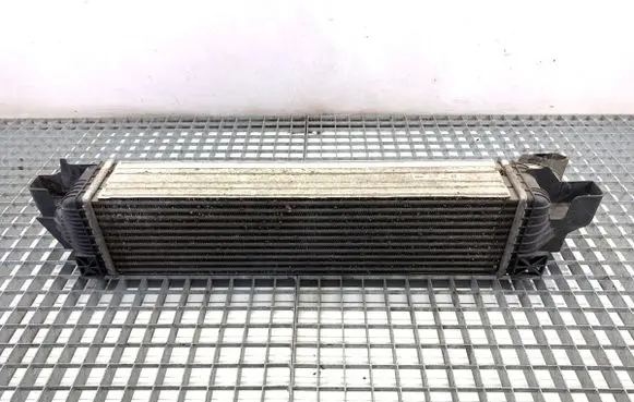 BMW 2 F45 Intercooler radiator 7617598