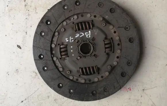 Volkswagen New Beetle Clutch pressure plate 06A141031H