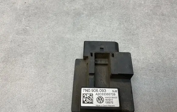 Volkswagen Sharan Fuel injection pump control unit/module 7N0906093
