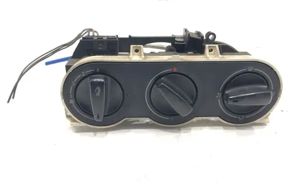 Volkswagen II LT Interior fan control switch F650578D