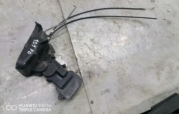 Mazda 6 Front door lock