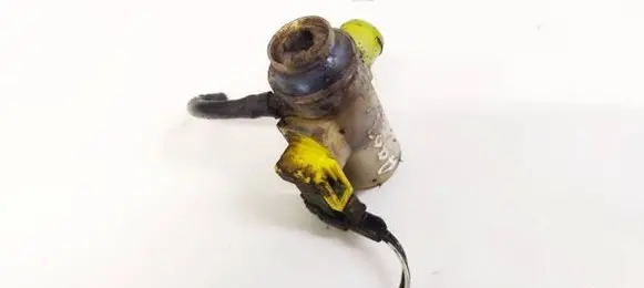 Honda CR-V Windscreen/windshield washer pump