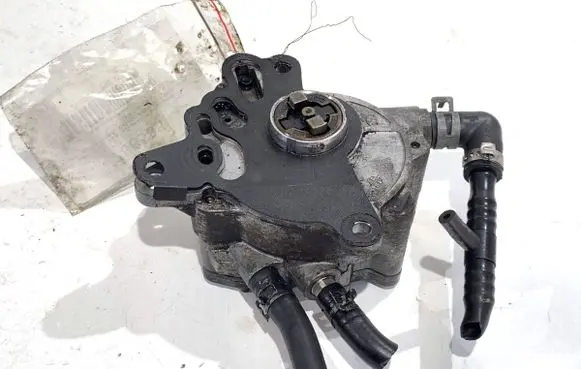 Audi A4 S4 B7 8E 8H Vacuum pump 03G145209C