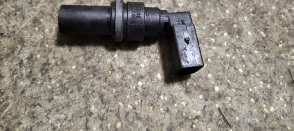 Camshaft position sensor