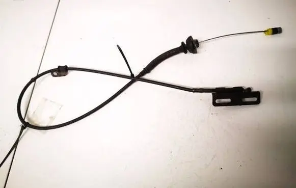 KIA Sorento Throttle cable 327903E200