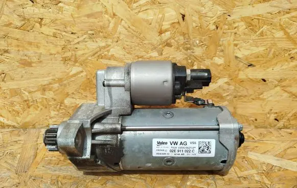 Volkswagen Caddy Starter motor 02E911022C VS582360Y19 8746AB