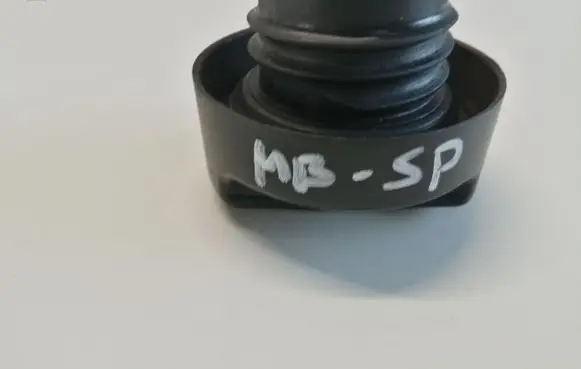 Mercedes-Benz Sprinter W901 W902 W903 W904 Fuel tank filler cap 