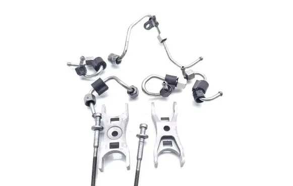 Volkswagen Tiguan Fuel Injector clamp holder 