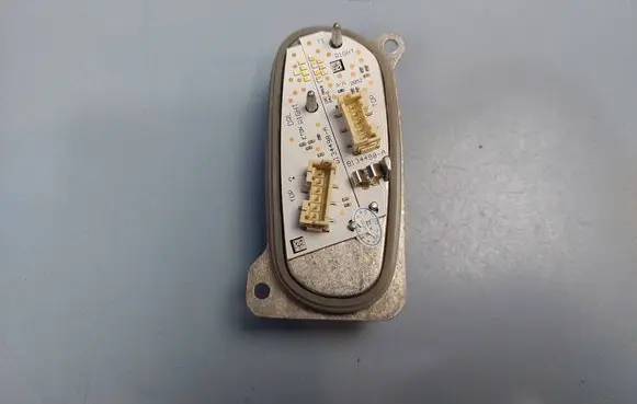 Seat Tarraco LED ballast control module 5FJ941476 90166375 B134498A