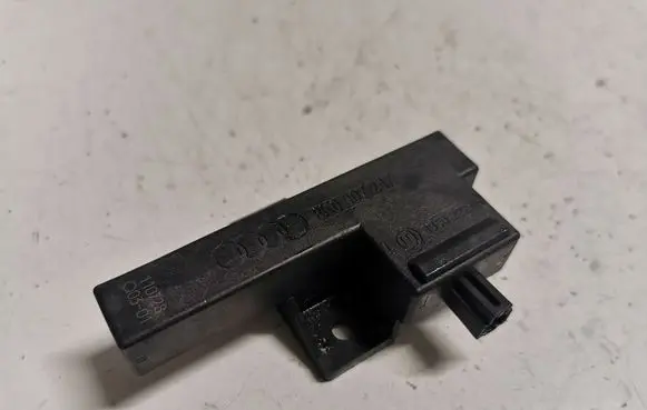 Audi A6 C7 Keyless (KESSY) go control unit/module 8K0907247