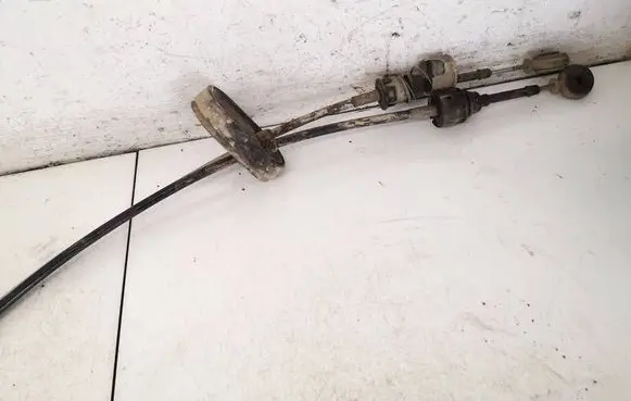 Gear shift cable linkage