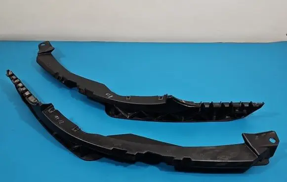 Skoda Octavia Mk2 (1Z) Headlight/headlamp mounting bracket 1Z0807184D IMPRK1526823