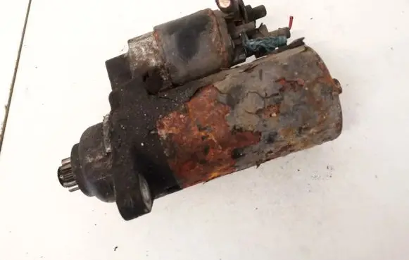 Volkswagen Polo III 6N 6N2 6NF Starter motor