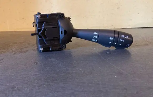 Dacia Dokker Light switch E10645386RS