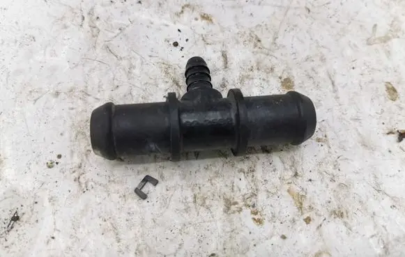 Land Rover Range Rover Sport L320 Engine coolant pipe/hose 922532