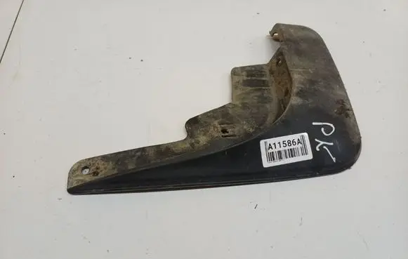 Toyota Avensis T250 Front mudguard