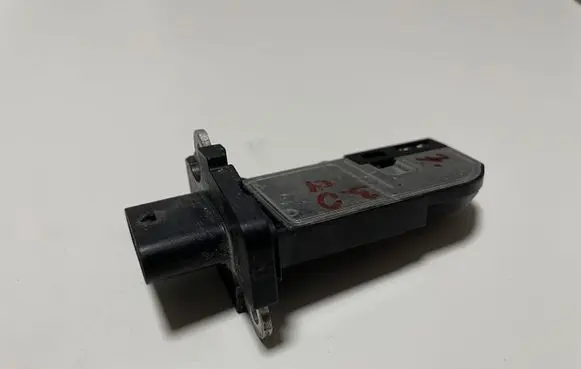 BMW 5 F10 F11 Mass air flow meter 7804150
