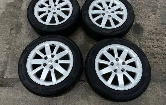 Renault Megane III R16 alloy rim 