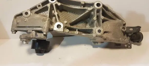 Nissan X-Trail T31 Generator/alternator bracket 1171000Q1K 117103703R 1171000Q2E