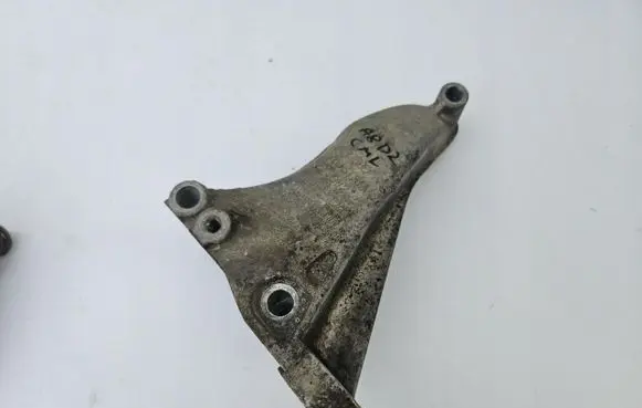 Audi A8 S8 D2 4D Gearbox mounting bracket 4D0399113G