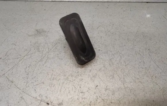 Renault Scenic II - Grand scenic II Tailgate opening switch 